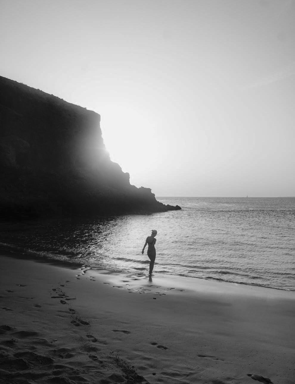 The Power of Morning Routine: 10 Habits to Transform Your Day